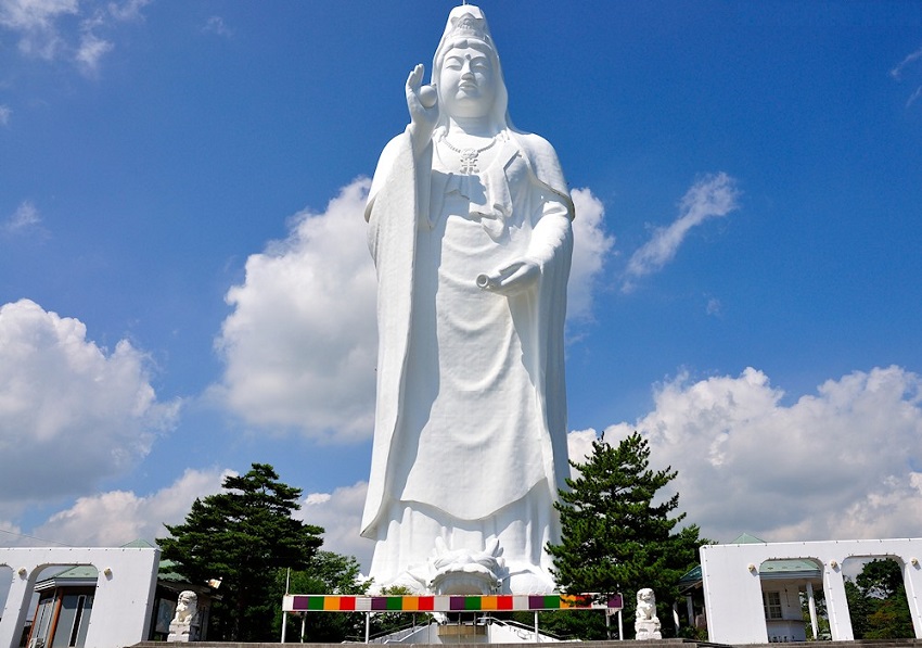 tallest statues in the world