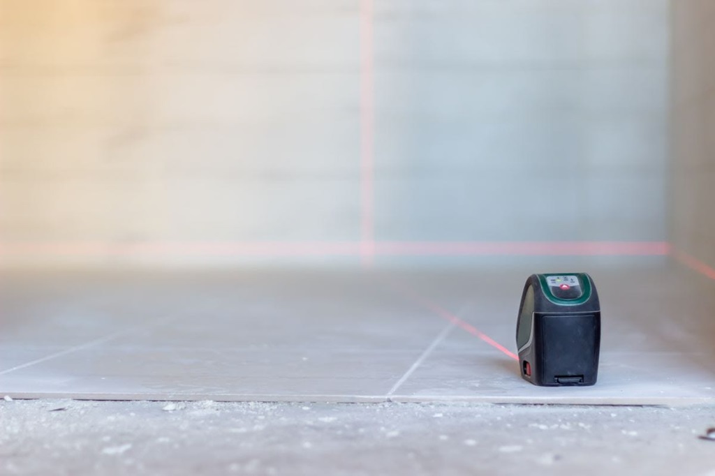 What is good accuracy for a laser level?